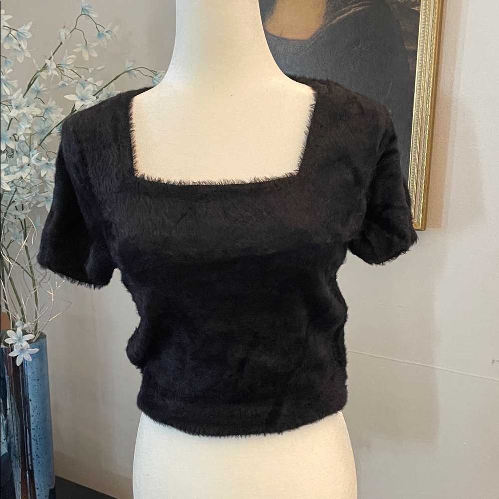 Forever 21 Black Fuzzy Crop Sweater